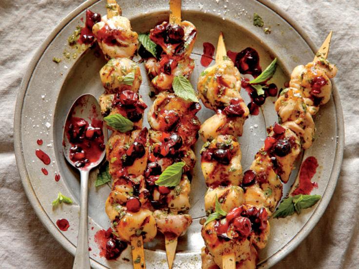 Chicago recipes: Lemon-Herb Chicken Brochettes With BLueberry-Balsamic Salsa; Jason Varney: Photographer; Marian Cooper Cairns: Food Stylist; Claire Spollen: Prop Stylist